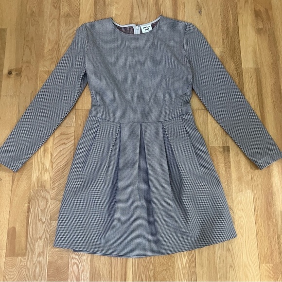 Sunday Best Dresses & Skirts - Aritzia Sunday Best Tartine mini houndstooth long sleeve dress